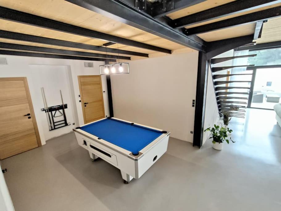 Villa Industrial Luxury Nimes & Arles à Beaucaire  Extérieur photo