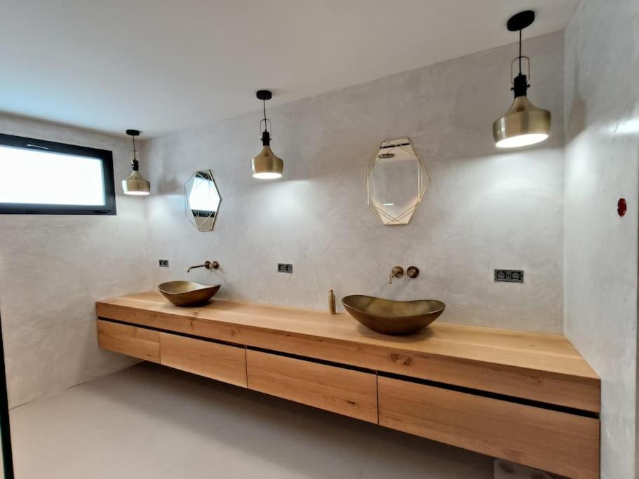 Villa Industrial Luxury Nimes & Arles à Beaucaire  Extérieur photo